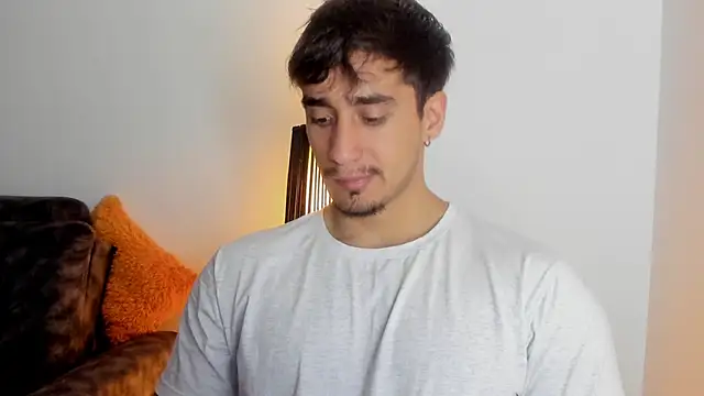 Snapshot of AlexRivera6 chatting on 10.30.25 AlexRivera6 online show from 10.30.25