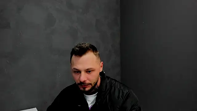 Snapshot of BrianHunts chatting on 01.15.25 BrianHunts online show from 01.15.25