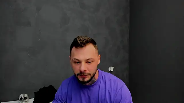 Snapshot of BrianHunts chatting on 01.31.25 BrianHunts online show from 01.31.25