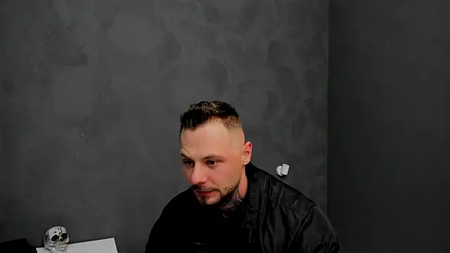 Snapshot of BrianHunts chatting on 02.06.25 BrianHunts online show from 02.06.25