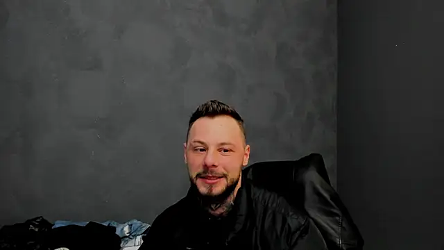 Snapshot of BrianHunts chatting on 02.17.25 BrianHunts online show from 02.17.25