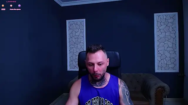 Snapshot of BrianHunts chatting on 10.15.25 BrianHunts online show from 10.15.25