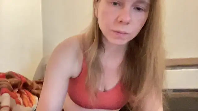 Snapshot of SweetLucy96 chatting on 03.19.25 SweetLucy96 online show from 03.19.25