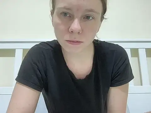 Snapshot of SweetLucy96 chatting on 11.12.25 SweetLucy96 online show from 11.12.25