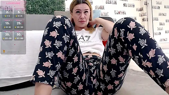 sweetdaiana23 online show from 03.10.25