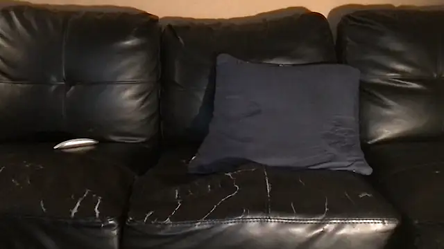 Snapshot of carolineford chatting on 01.28.25 carolineford online show from 01.28.25