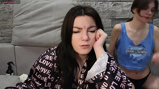 Vika loves you online show from 11.26.25