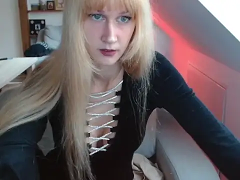 goldhaarigeDame online show from 10.05.25