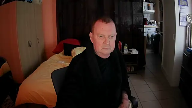 Snapshot of passifsoumis1963 chatting on 11.11.25 passifsoumis1963 online show from 11.11.25