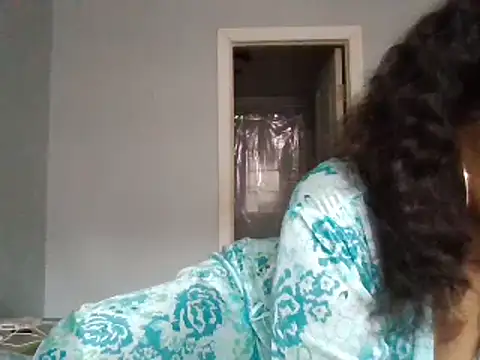 Snapshot of MSweetLindaParks chatting on 12.09.24 MSweetLindaParks online show from 12.09.24