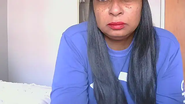 Snapshot of MSweetLindaParks chatting on 10.02.25 MSweetLindaParks online show from 10.02.25