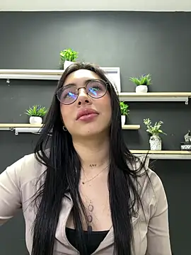 isabella jade online show from 11.08.25