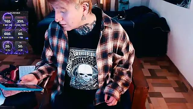 Marieblueeyes online show from 11.19.25