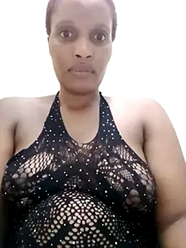 Snapshot of Nonelela chatting on 01.22.25 Nonelela online show from 01.22.25