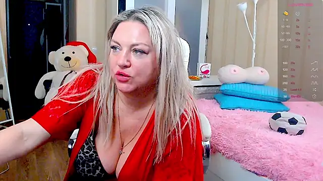 Snapshot of PamHardFuck chatting on 02.22.25 PamHardFuck online show from 02.22.25