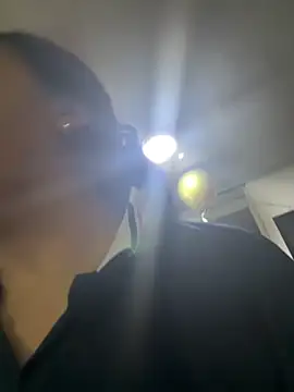 Snapshot of Hannahoff chatting on 02.15.25 Hannahoff online show from 02.15.25