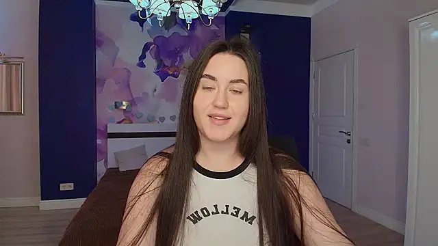 Roxie Bradley online show from 01.15.25