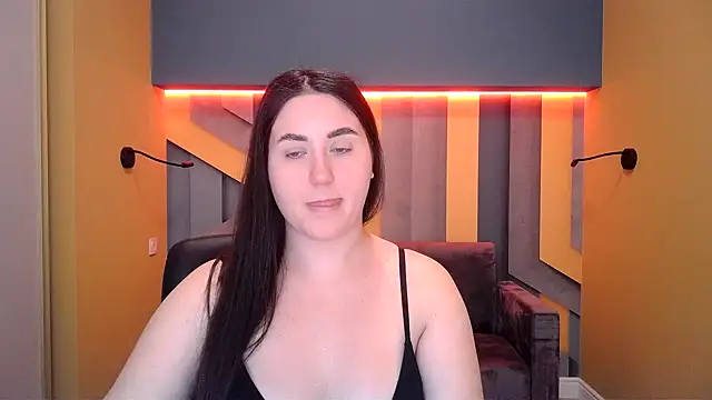 Roxie Bradley online show from 02.08.25