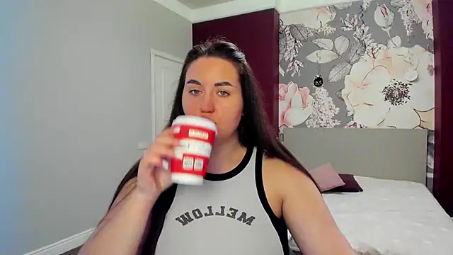 Roxie Bradley online show from 10.20.25