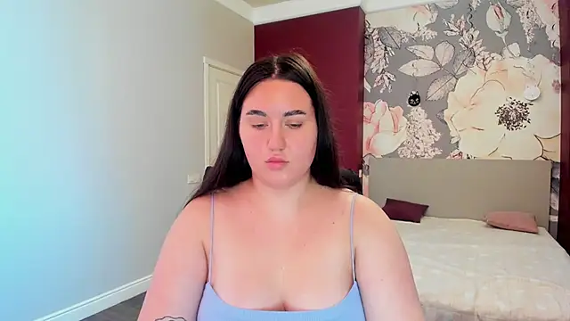 Roxie Bradley online show from 11.14.25