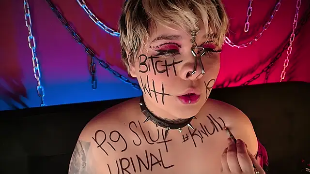 Snapshot of Laura_takint chatting on 12.25.24 Laura takint online show from 12.25.24