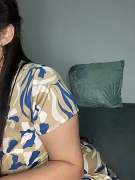 Snapshot of Kataliina chatting on 01.30.25 Kataliina online show from 01.30.25