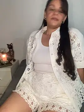 Snapshot of Kataliina chatting on 01.31.25 Kataliina online show from 01.31.25