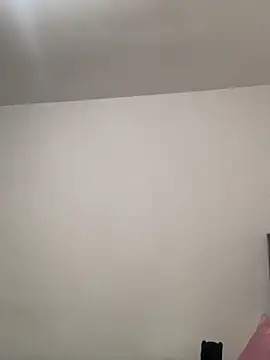 Snapshot of Kataliina chatting on 02.13.25 Kataliina online show from 02.13.25