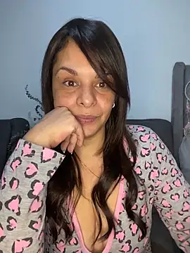 Snapshot of Kataliina chatting on 10.10.25 Kataliina online show from 10.10.25