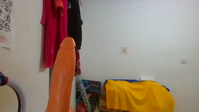 Aishamara online show from 10.14.25