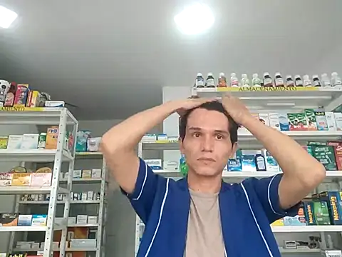 Snapshot of PrivCamZone chatting on 10.10.25 PrivCamZone online show from 10.10.25