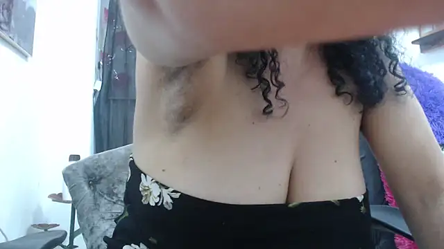 Snapshot of heyline_milf chatting on 02.26.25 heyline milf online show from 02.26.25