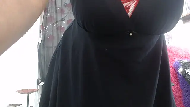 Snapshot of heyline_milf chatting on 03.13.25 heyline milf online show from 03.13.25