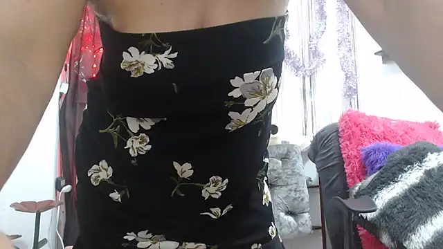 Snapshot of heyline_milf chatting on 03.17.25 heyline milf online show from 03.17.25