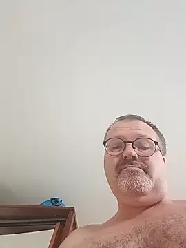 Snapshot of mike9473 chatting on 11.04.25 mike9473 online show from 11.04.25