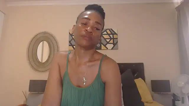 Creamyass22 online show from 03.18.25