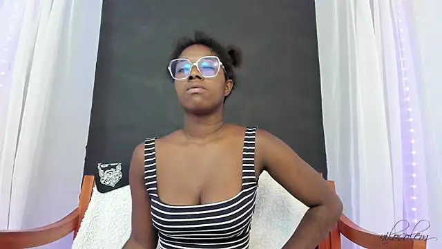 Snapshot of nilosolem chatting on 01.05.25 nilosolem online show from 01.05.25