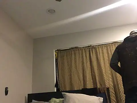 Londonfrotadejr online show from 12.12.24