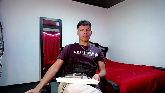 Snapshot of Deiby_casas chatting on 02.06.25 Deiby casas online show from 02.06.25