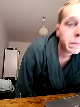 Snapshot of Activedude23 chatting on 11.09.25 Activedude23 online show from 11.09.25