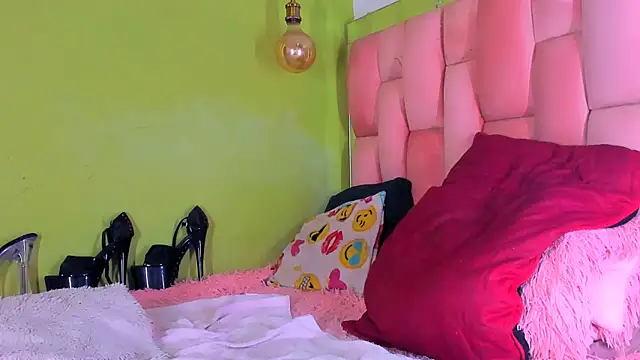 the queen aleja online show from 12.27.24