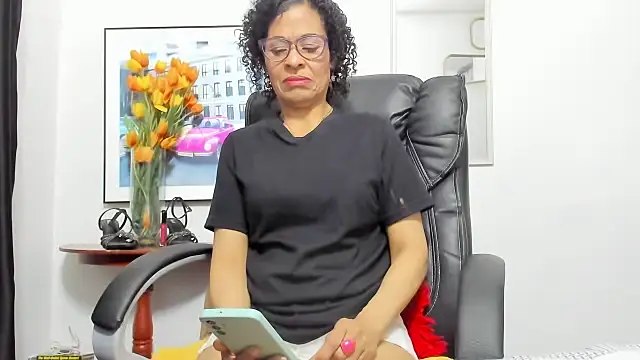 Snapshot of Aries_Mature chatting on 09.20.25 Aries Mature online show from 09.20.25