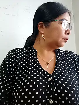 Snapshot of __valentina18 chatting on 01.23.25   valentina18 online show from 01.23.25