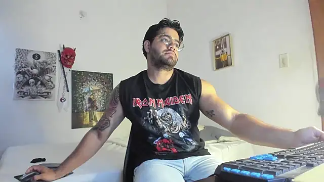 Snapshot of _Coddygold_ chatting on 01.06.25  Coddygold  online show from 01.06.25