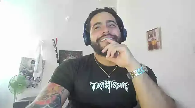 Snapshot of _Coddygold_ chatting on 02.09.25  Coddygold  online show from 02.09.25