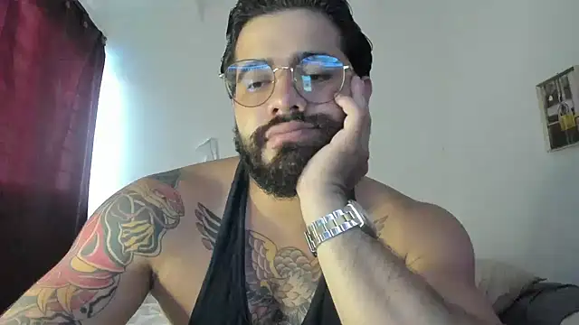 Snapshot of _Coddygold_ chatting on 03.05.25  Coddygold  online show from 03.05.25