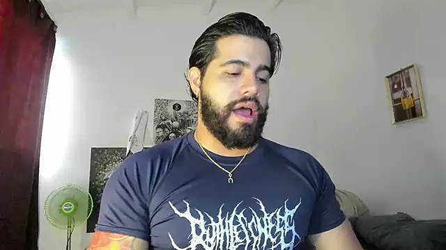 Snapshot of _Coddygold_ chatting on 03.11.25  Coddygold  online show from 03.11.25