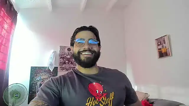 Snapshot of _Coddygold_ chatting on 03.12.25  Coddygold  online show from 03.12.25