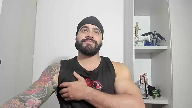 Snapshot of _Coddygold_ chatting on 09.12.25  Coddygold  online show from 09.12.25