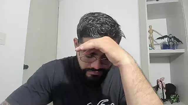 Snapshot of _Coddygold_ chatting on 09.17.25  Coddygold  online show from 09.17.25